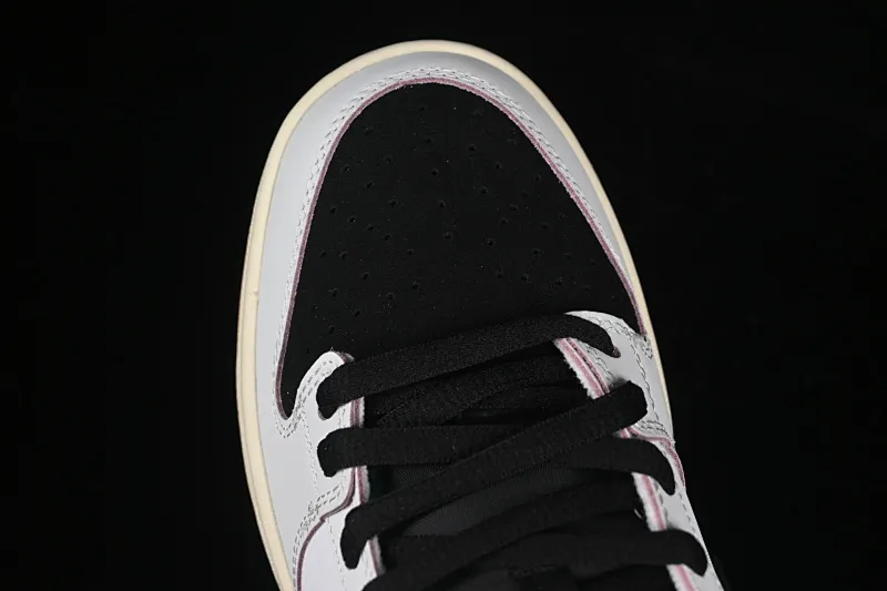 All Categories Nk SB Dunk Series Nk SB Dunk Low Low-top sneakers CSEF x Nike SB Dunk Low Education Foundation co-branded low-top casual sneakers HJ4132-100
